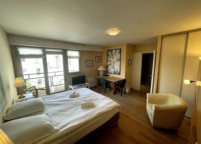 Apartamento Tania, Hyper Centre-ville De Avec Parking *