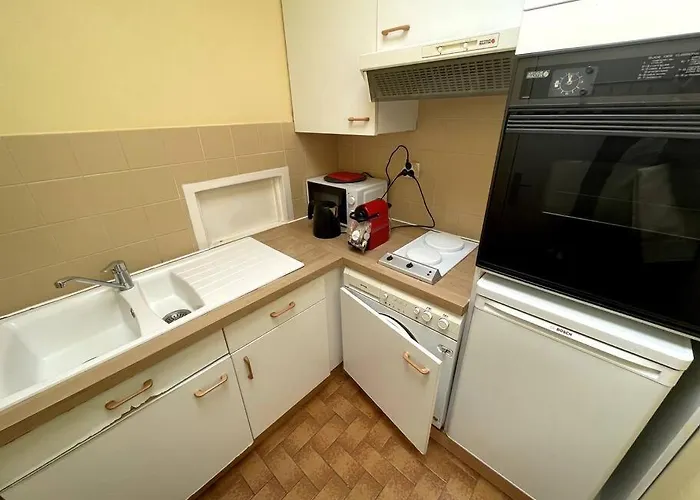 Apartamento Tania, Hyper Centre-ville De Avec Parking